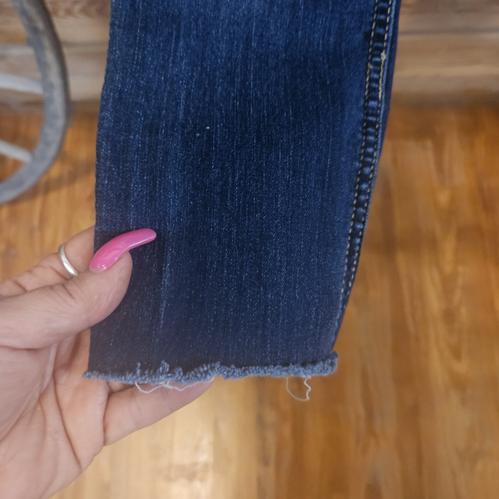 Hollister Women's Dark Blue Skinny Jeans - Picture 4 of 8